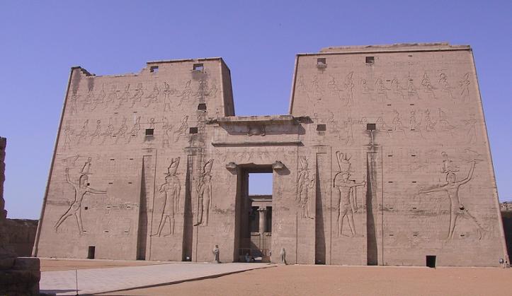 Pylon des Horus-Tempels